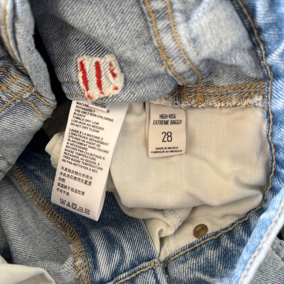 BDG Extremely Baggy Distressed Light Wash Jeans - Picture 6 of 6